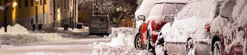 Kylmäkäynnistys kuluttaa moottoria, aiheuttaa enemmän hiilidioksidi, häkä-, ja typpipäästöjä, sekä kuluttaa enemmän polttoainetta kuin auton esilämmitys.